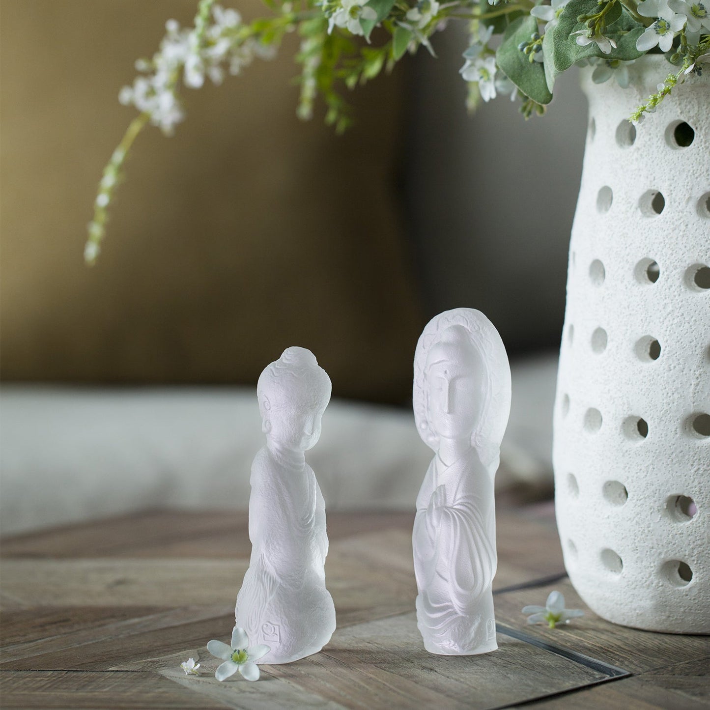 Crystal Buddha, Free Mind in Weal or Woe - LIULI Crystal Art