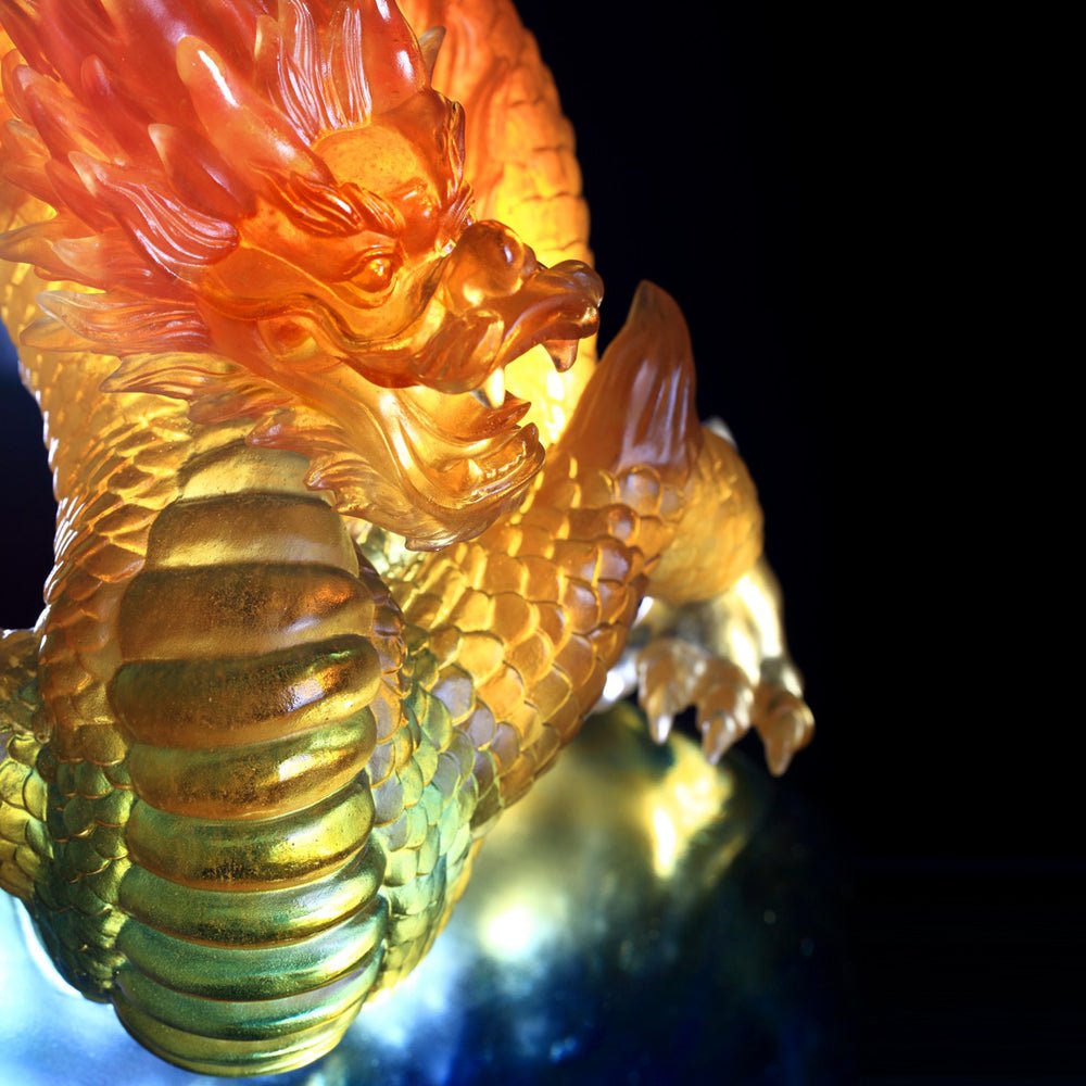 Crystal Mythical Creature, Dragon, The Space Between Heaven and Earth - LIULI Crystal Art