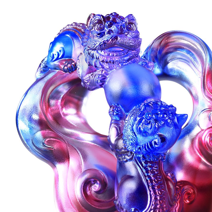 A pair of foo dogs play the ball happily together over the cloud. The motif symbolizes prosperity and harmonious partnership.