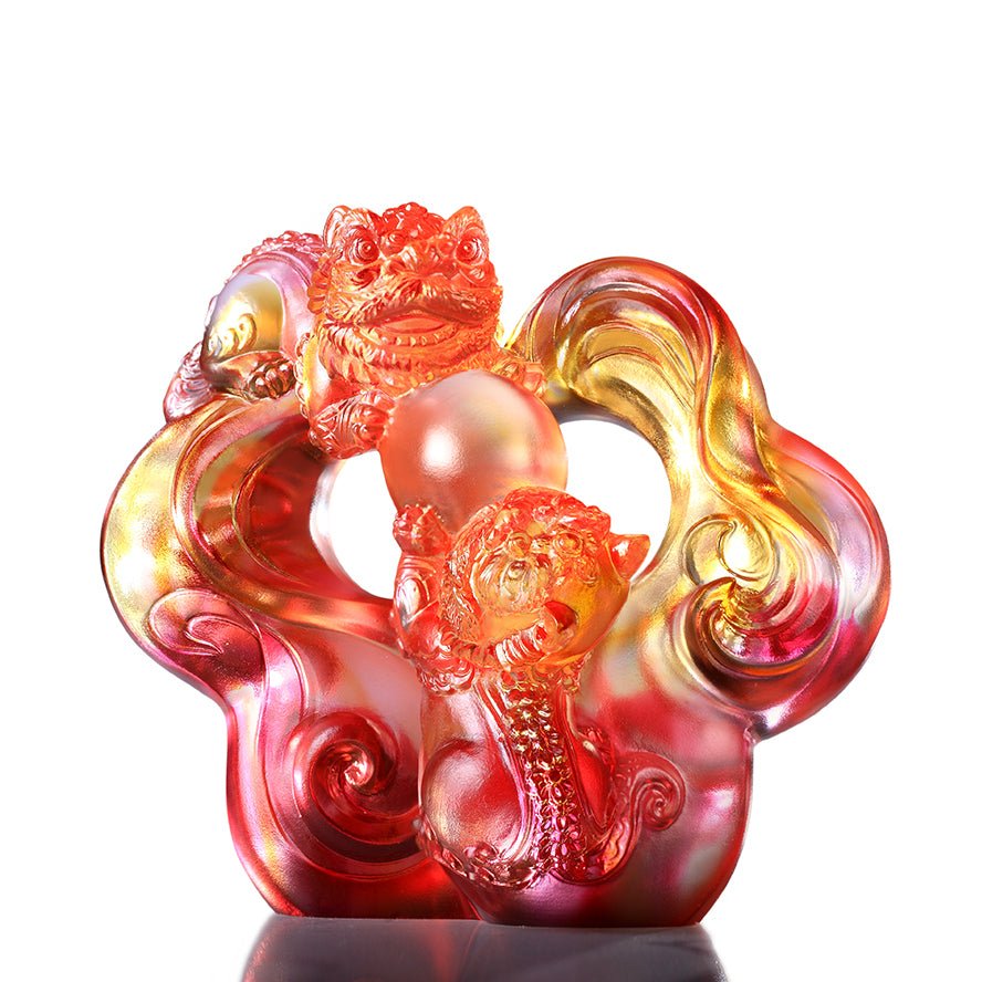A pair of foo dogs play the ball happily together over the cloud. The motif symbolizes prosperity and harmonious partnership.