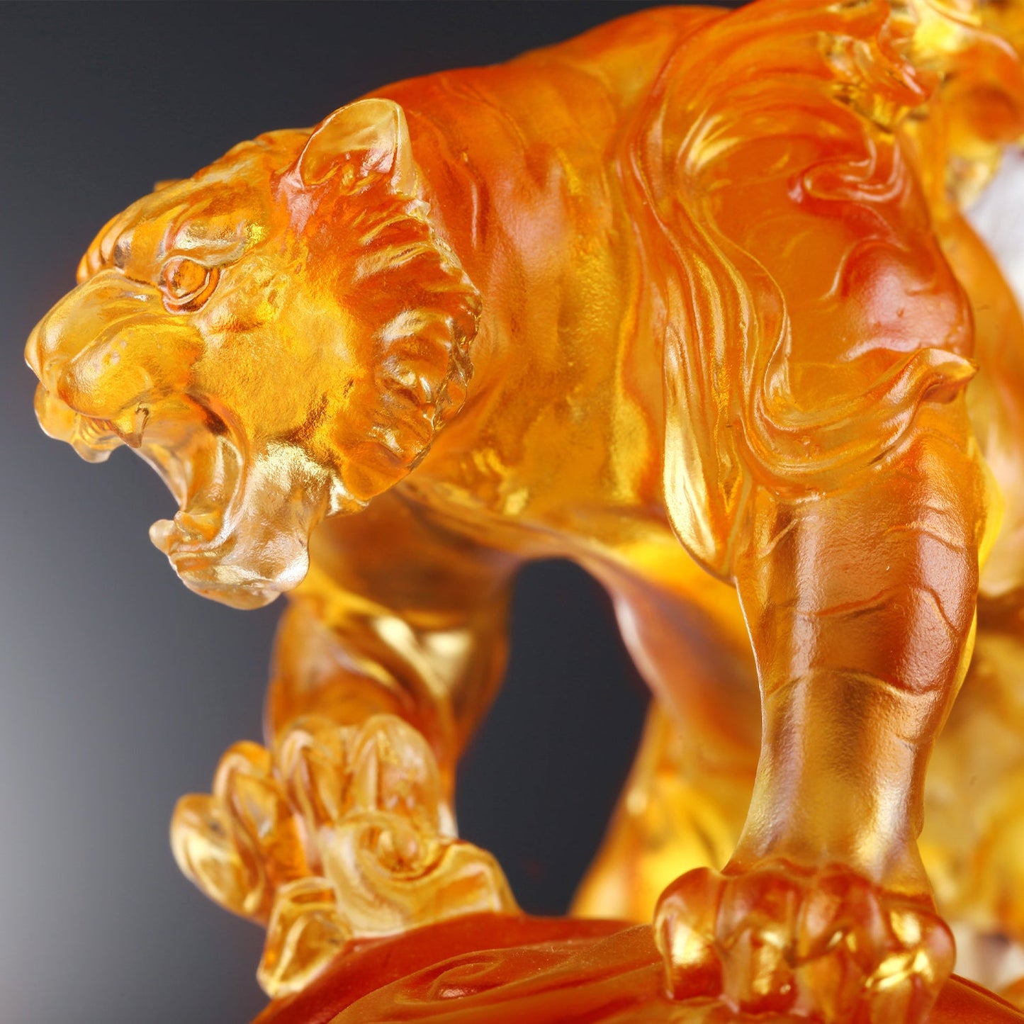 LIULI Crystal Art, Mythical Creature, Divine Tiger - Might - LIULI Crystal Art