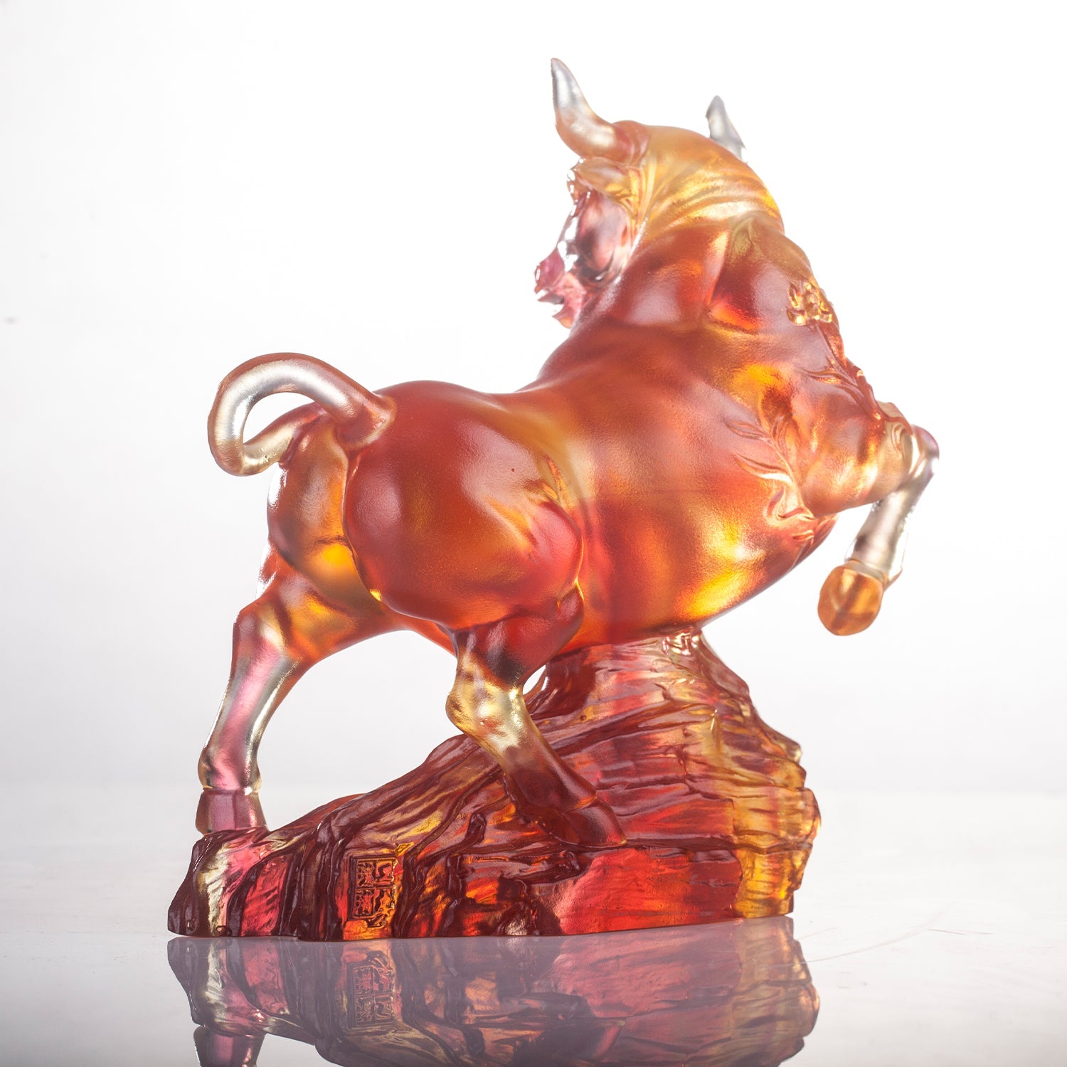 LIULI Crystal Year of the Ox Sculpture Easterly Winds - LIULI Crystal Art