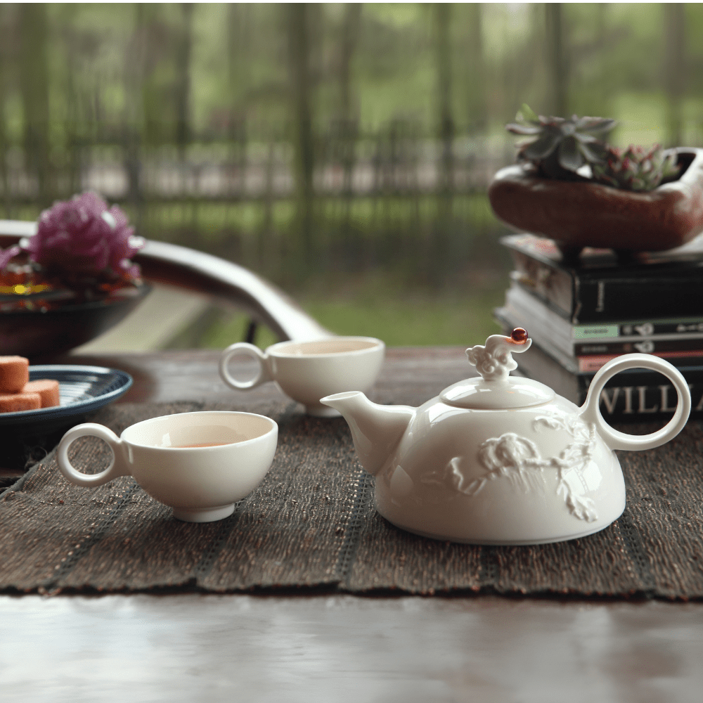 Bone China Tea and Coffee Set (1 Tea Pot & 4 Cups) - Autumn Mountain