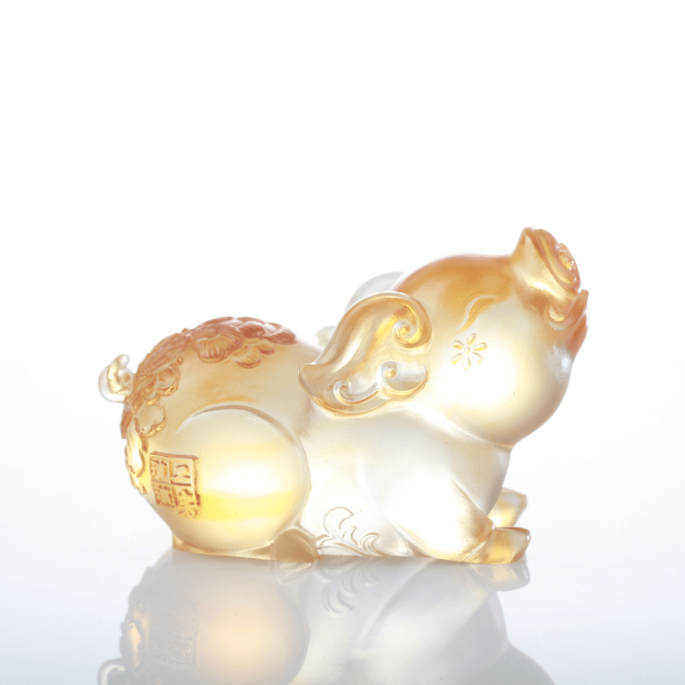 Crystal Zodiac, Year of the Pig, The Little Piglet Attracts Wealth