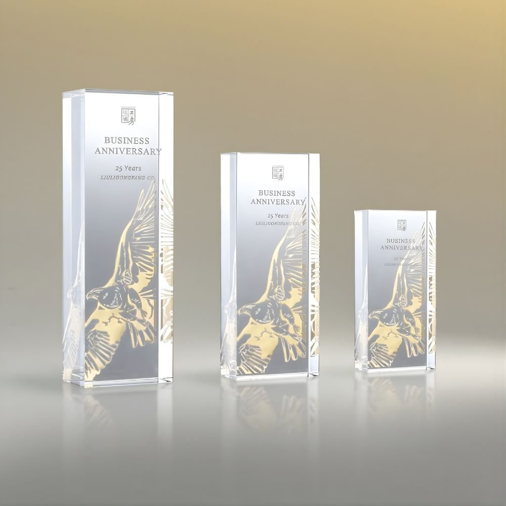 LIULI Crystal Award, Eagle Trophy, Laser Engraving | Guidance (Gold)