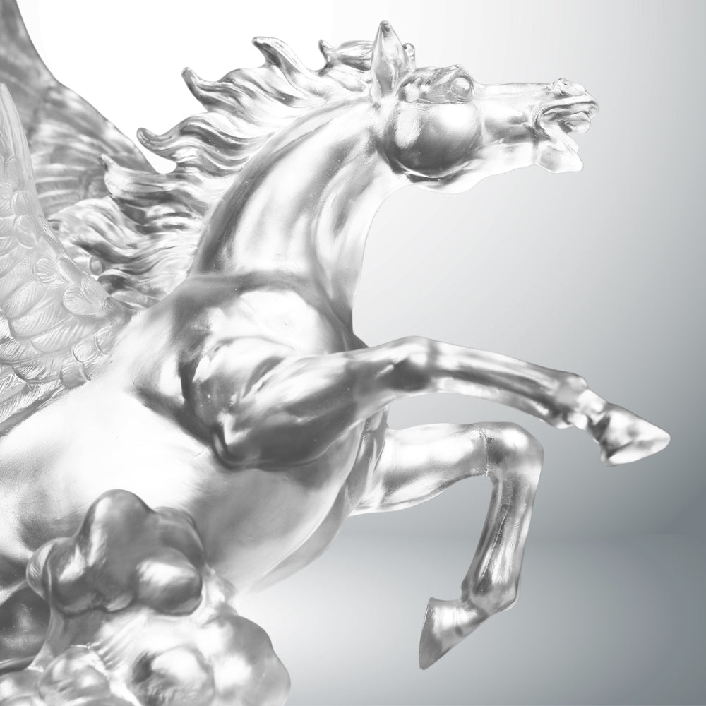 LIULI Crystal, Pegasus Sculpture, Year of the Horse | King (Powder White)