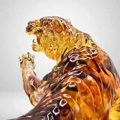 LIULI Crystal, Tiger Sculpture | Eight Thousand Miles