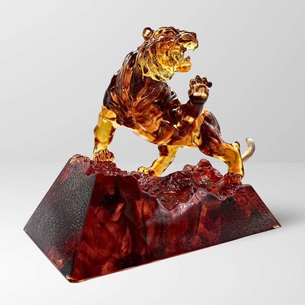 LIULI Crystal, Tiger Sculpture | Eight Thousand Miles