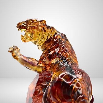 LIULI Crystal, Tiger Sculpture | Eight Thousand Miles