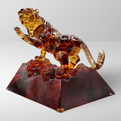 LIULI Crystal, Tiger Sculpture | Eight Thousand Miles