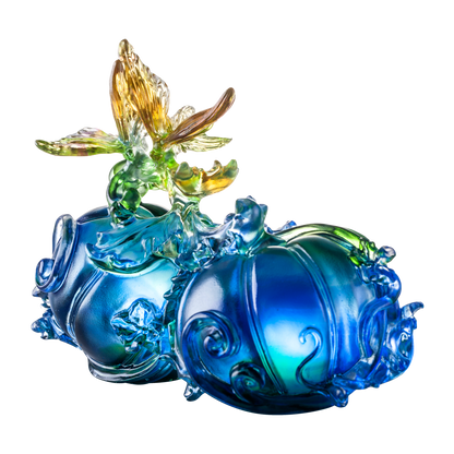 '-- DELETE -- Crystal Butterfly, Paperweight, Fruits of Prosperity - LIULI Crystal Art