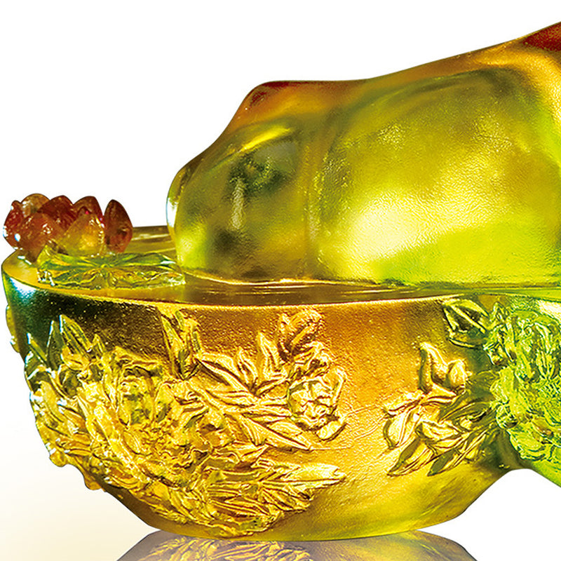 Crystal Animal, Buffalo Sculpture, Bringing Down the House - LIULI Crystal Art