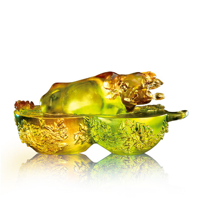 Crystal Animal, Buffalo Sculpture, Bringing Down the House - LIULI Crystal Art