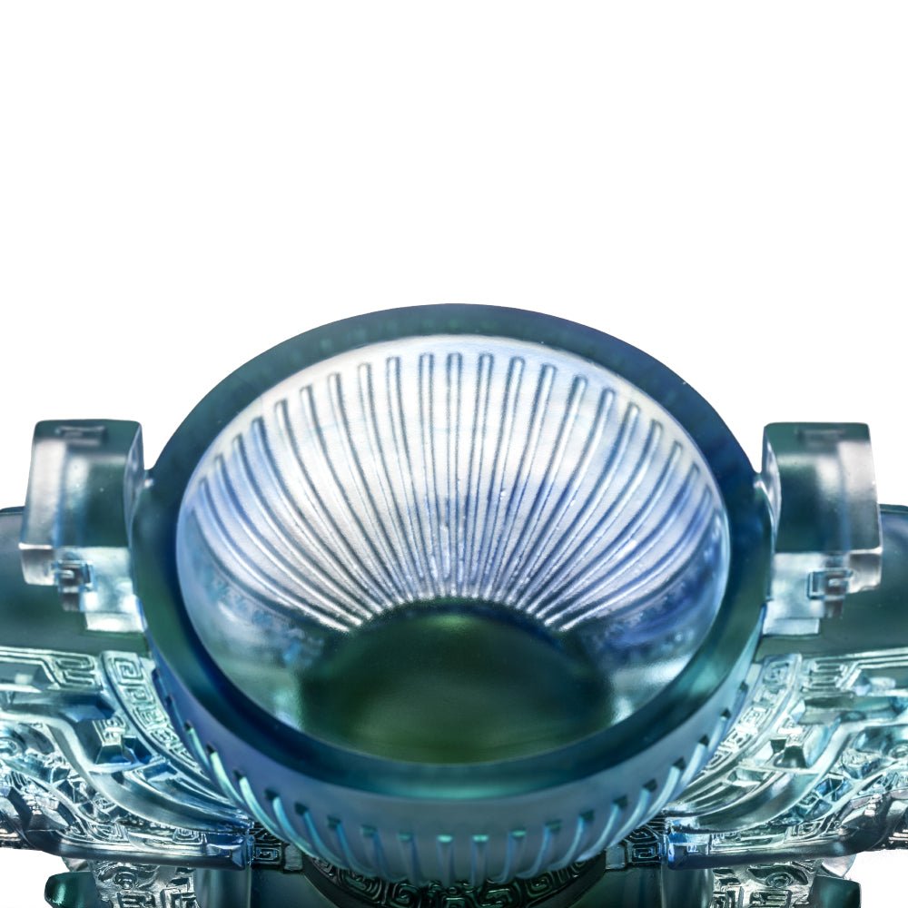 Crystal Vessel, Chinese Ding, Resolution with Sincerity-Ding of Illustrious Glory - LIULI Crystal Art