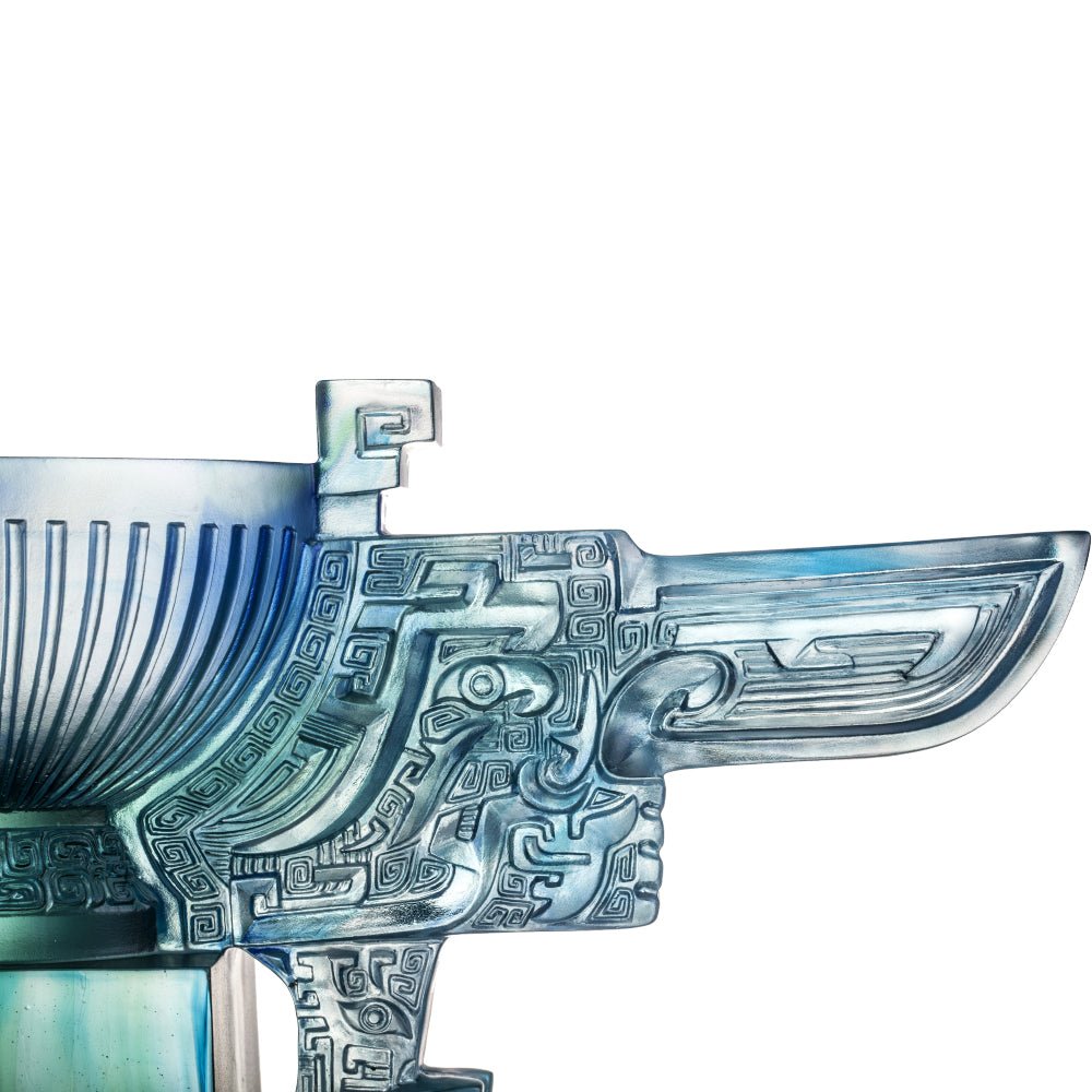 Crystal Vessel, Chinese Ding, Resolution with Sincerity-Ding of Illustrious Glory - LIULI Crystal Art