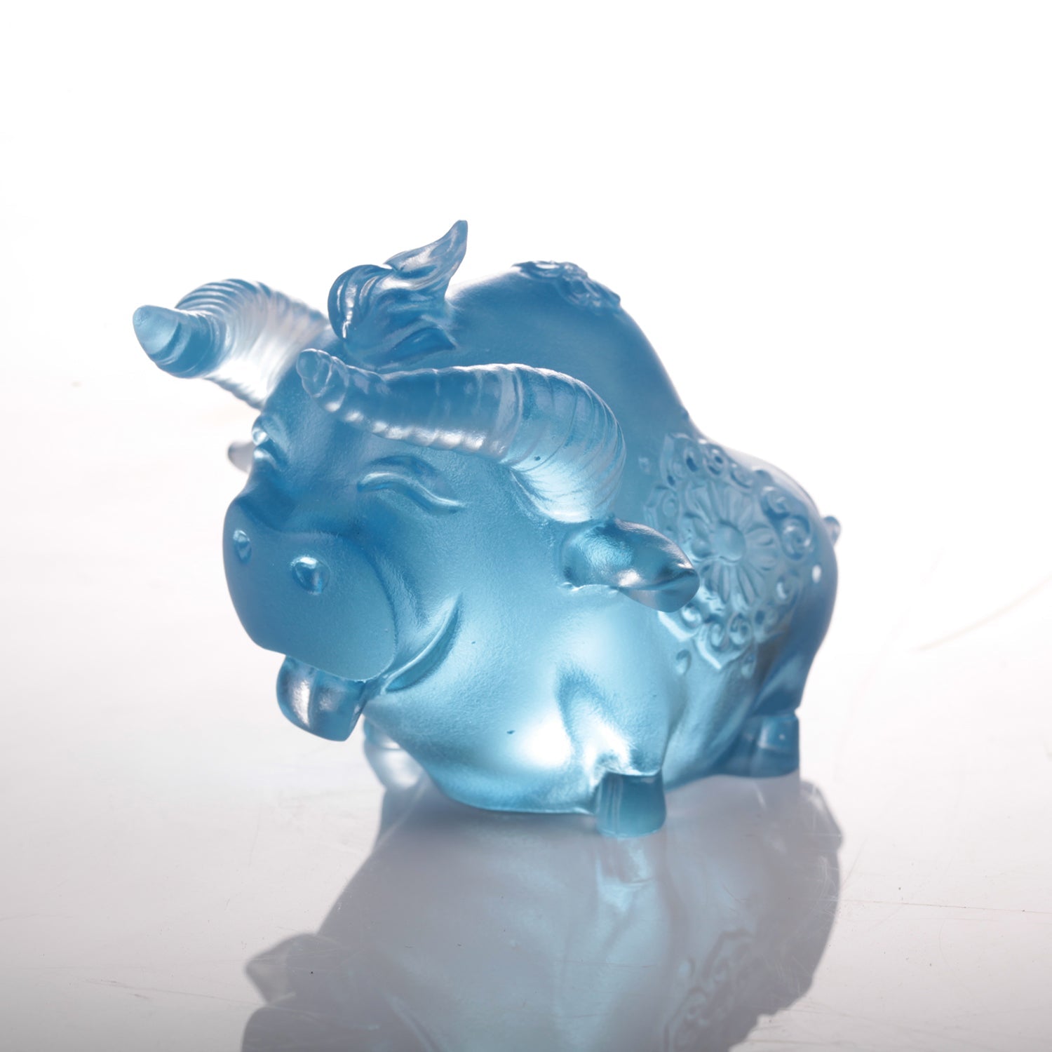 LIULI Chinese Year of the Ox Crystal Sculpture We Are Remarkable - LIULI Crystal Art