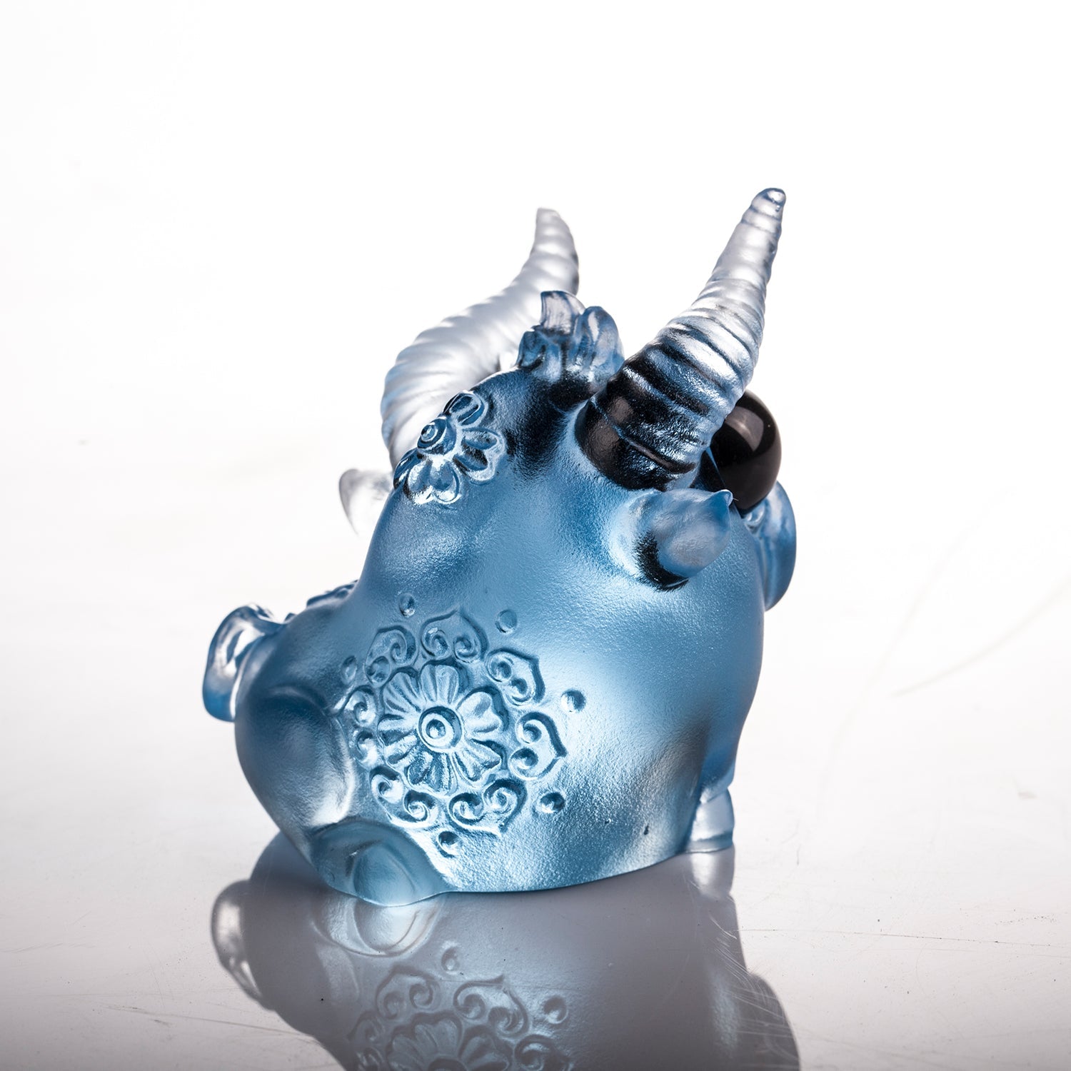 LIULI Chinese Year of the Ox Crystal Sculpture We Are Remarkable - LIULI Crystal Art
