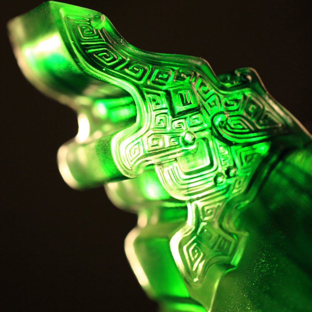 Crystal Vessel, Chinese Ding, Bluntness with Respect-Ding of Mutual Respect - LIULI Crystal Art
