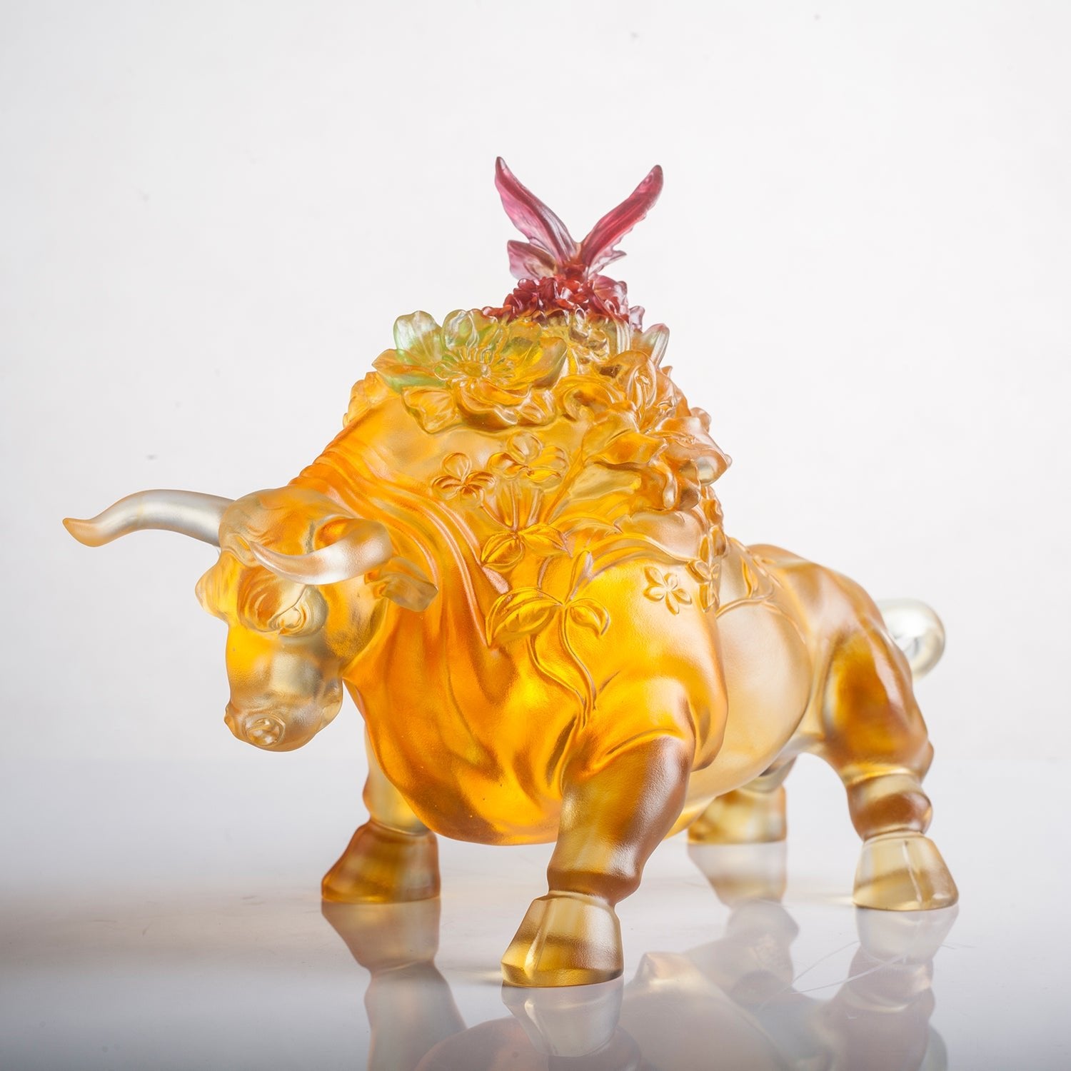 LIULI Crystal Art Year of the Ox Sign Step into Prosperity - LIULI Crystal Art