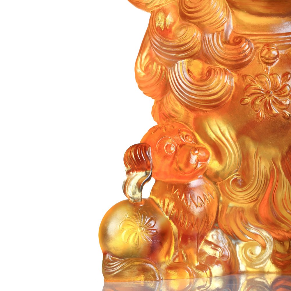 Mighty Fortune (Wealth) - Dog Figurine - LIULI Crystal Art